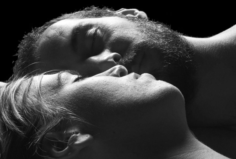 1984 George Orwell. Winston and Julia.
    